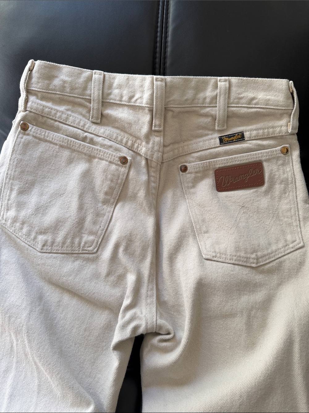 Wrangler Neutral Cream Denim Jeans with Leather Patch - Picture 3 of 6